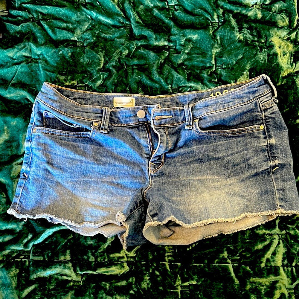 Gap Vintage Cut off blue denim shorts size 12